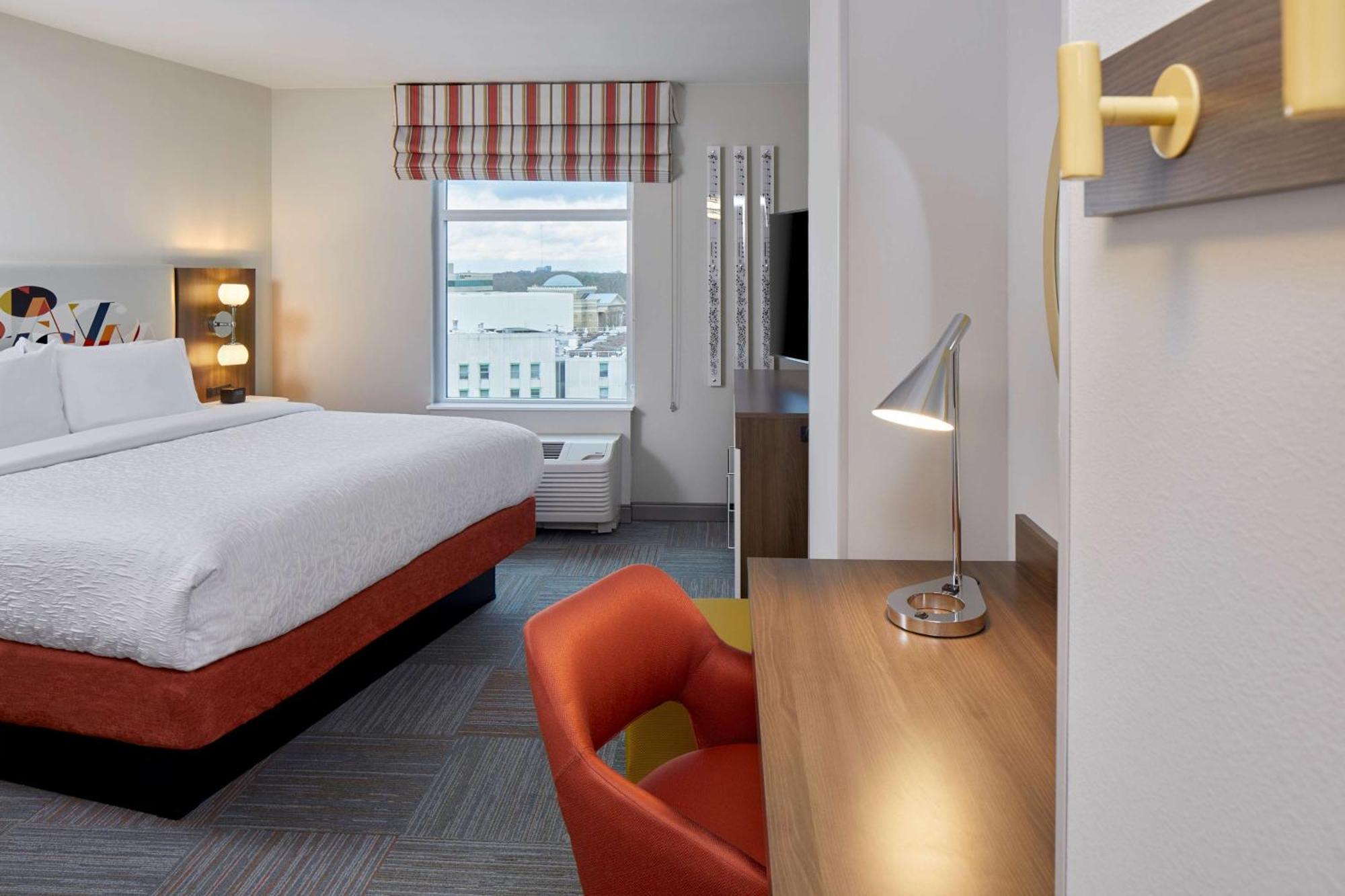 Hampton Inn & Suites Atlanta-Midtown, Ga Екстер'єр фото