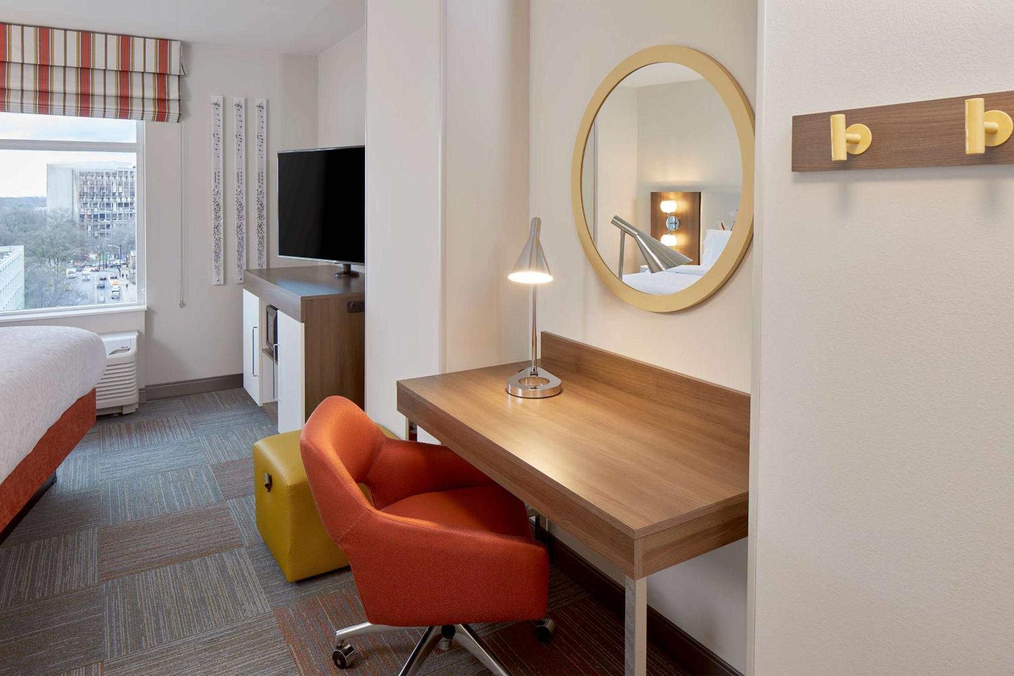 Hampton Inn & Suites Atlanta-Midtown, Ga Екстер'єр фото