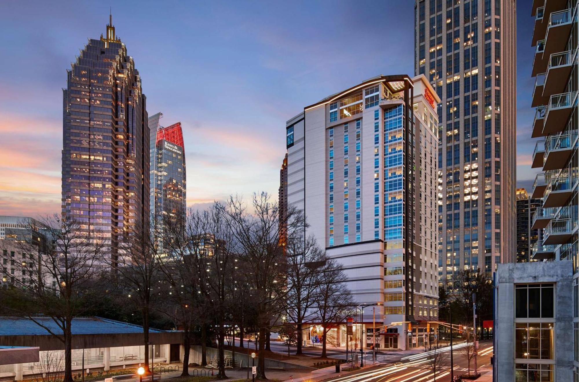 Hampton Inn & Suites Atlanta-Midtown, Ga Екстер'єр фото